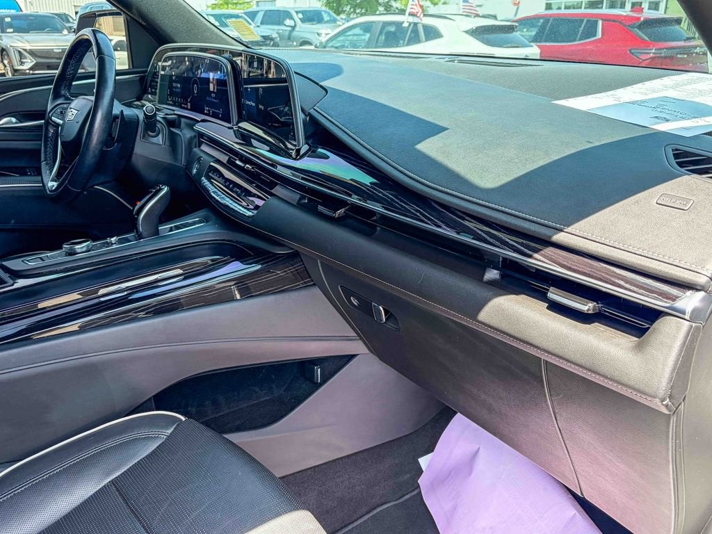 2022 Cadillac Escalade Sport