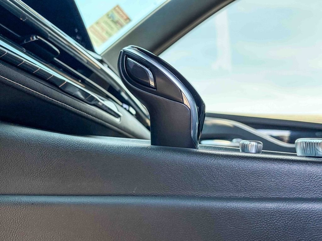 2022 Cadillac Escalade Sport
