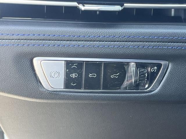 2026 Cadillac ESCALADE IQ Sport