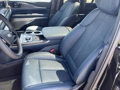 2025 Cadillac ESCALADE IQ Sport 2