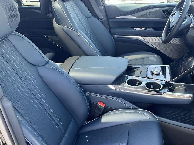 2025 Cadillac ESCALADE IQ Sport 2