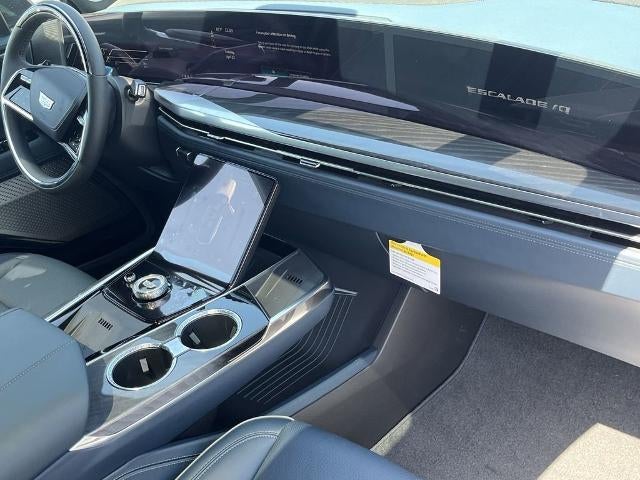 2025 Cadillac ESCALADE IQ Sport 2