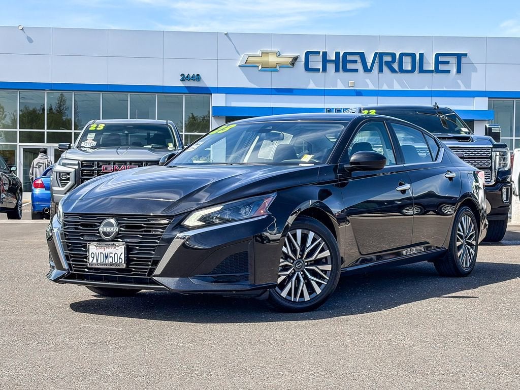 2023 Nissan Altima 2.5 SV