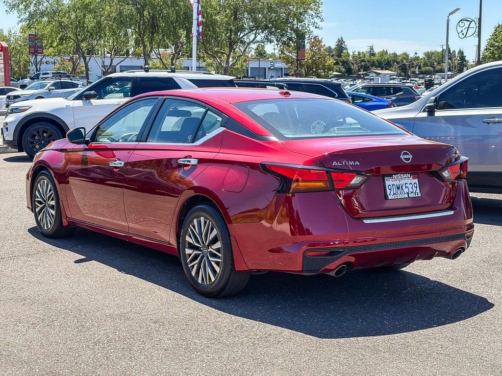 2023 Nissan Altima SV FWD