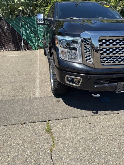 2017 Nissan TITAN XD Platinum Reserve Diesel