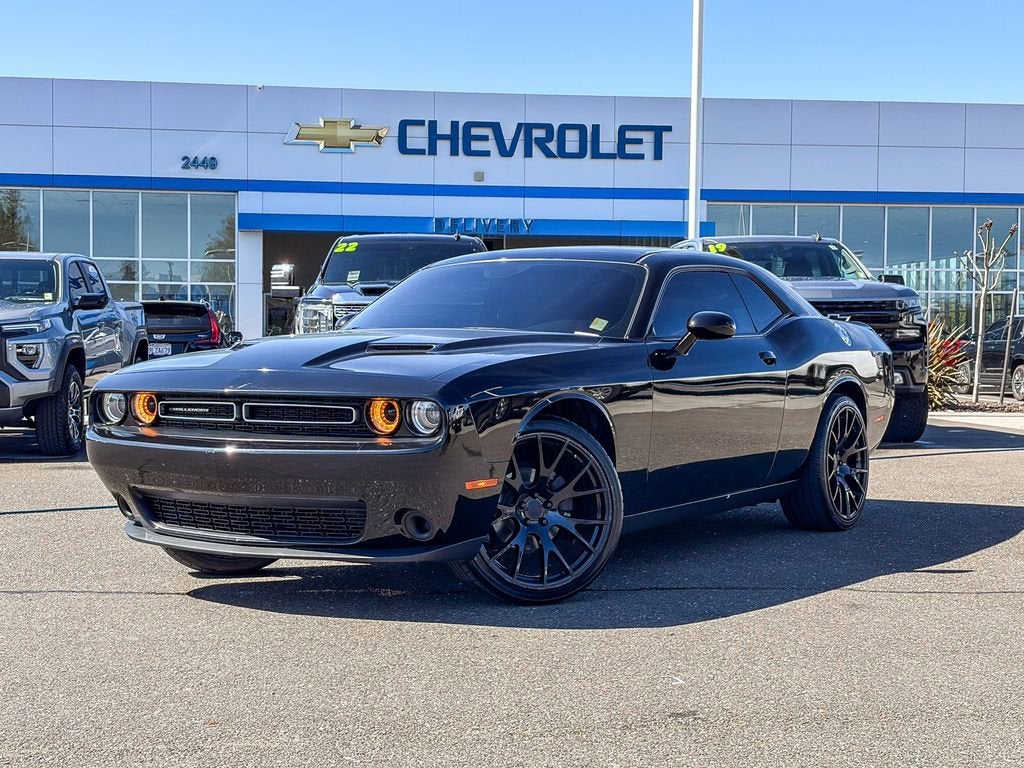 2021 Dodge Challenger SXT