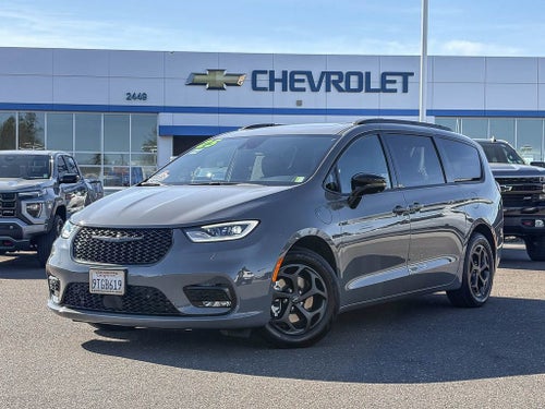 2025 Chrysler Pacifica Hybrid Premium S Appearance Pkg