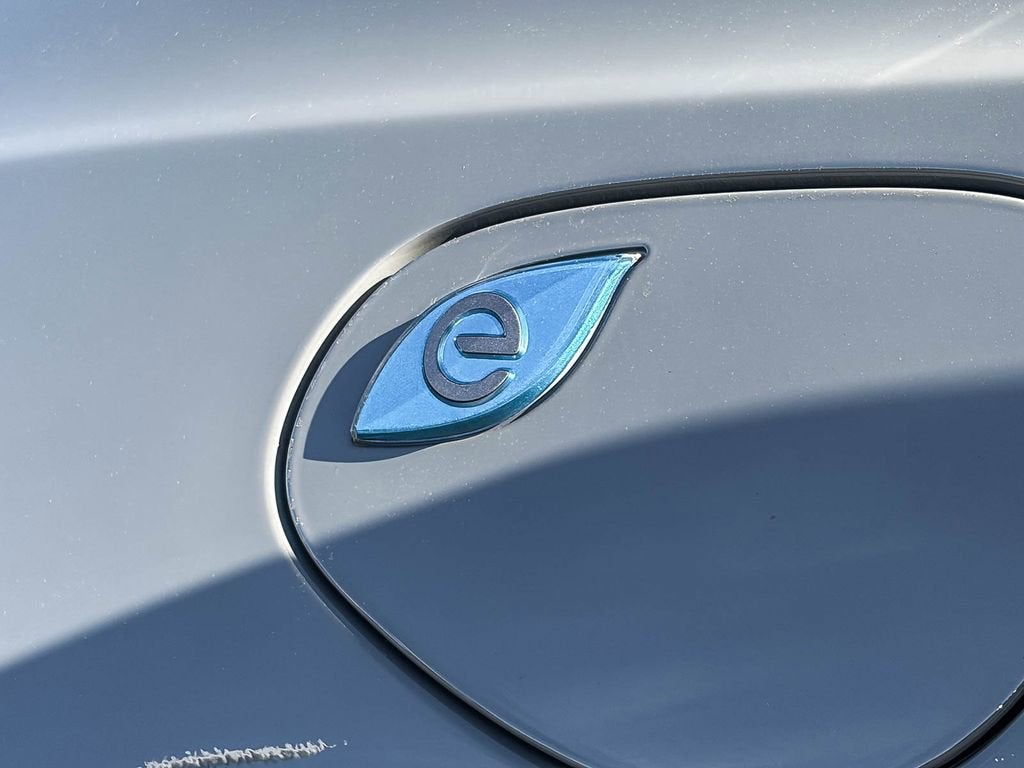 2025 Chrysler Pacifica Hybrid Premium S Appearance Pkg