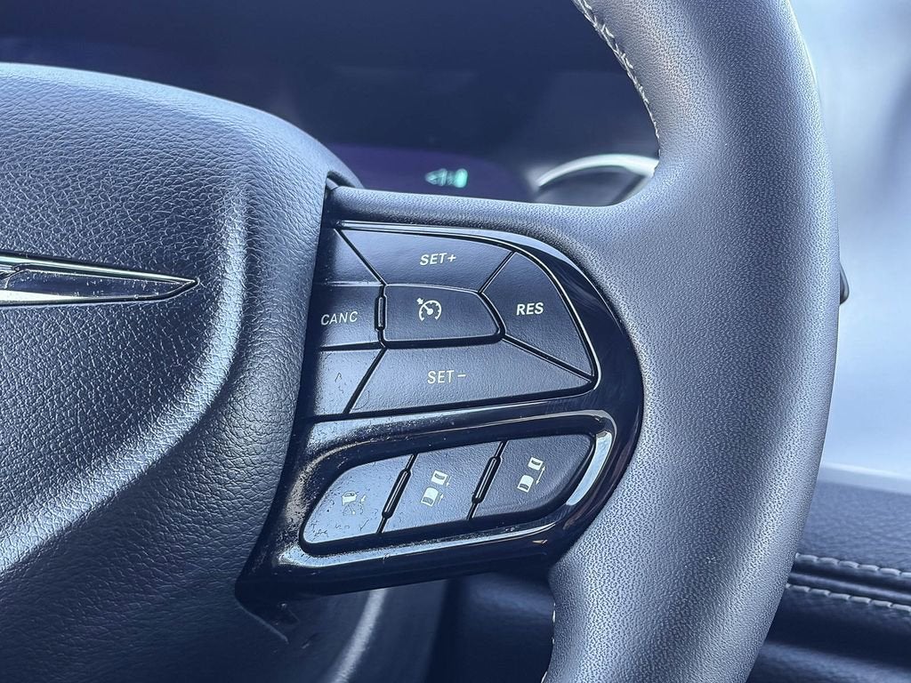 2025 Chrysler Pacifica Hybrid Premium S Appearance Pkg