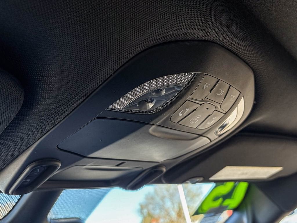 2025 Chrysler Pacifica Hybrid Premium S Appearance Pkg