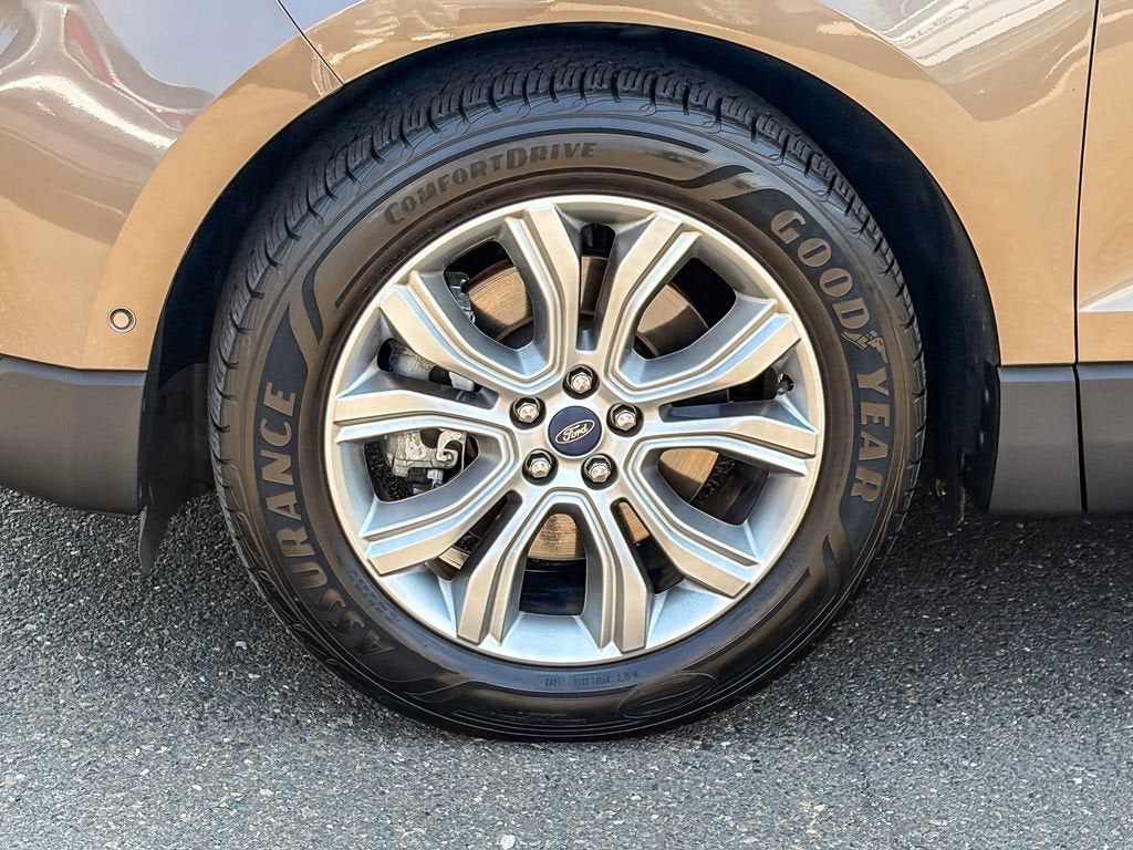 2019 Ford Edge Titanium