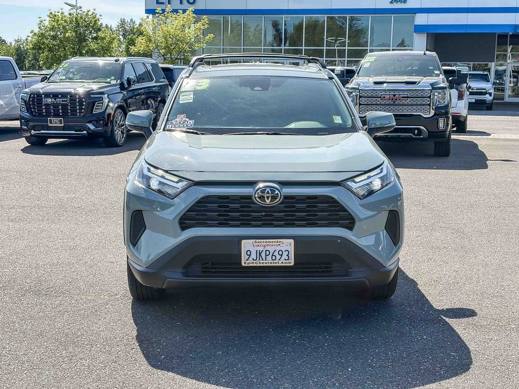 2023 Toyota RAV4 XLE
