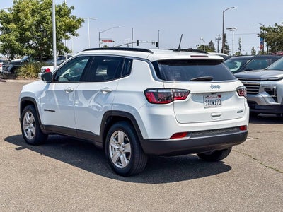 2022 Jeep Compass Latitude FWD