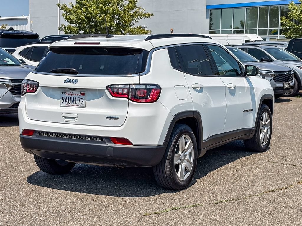 2022 Jeep Compass Latitude FWD