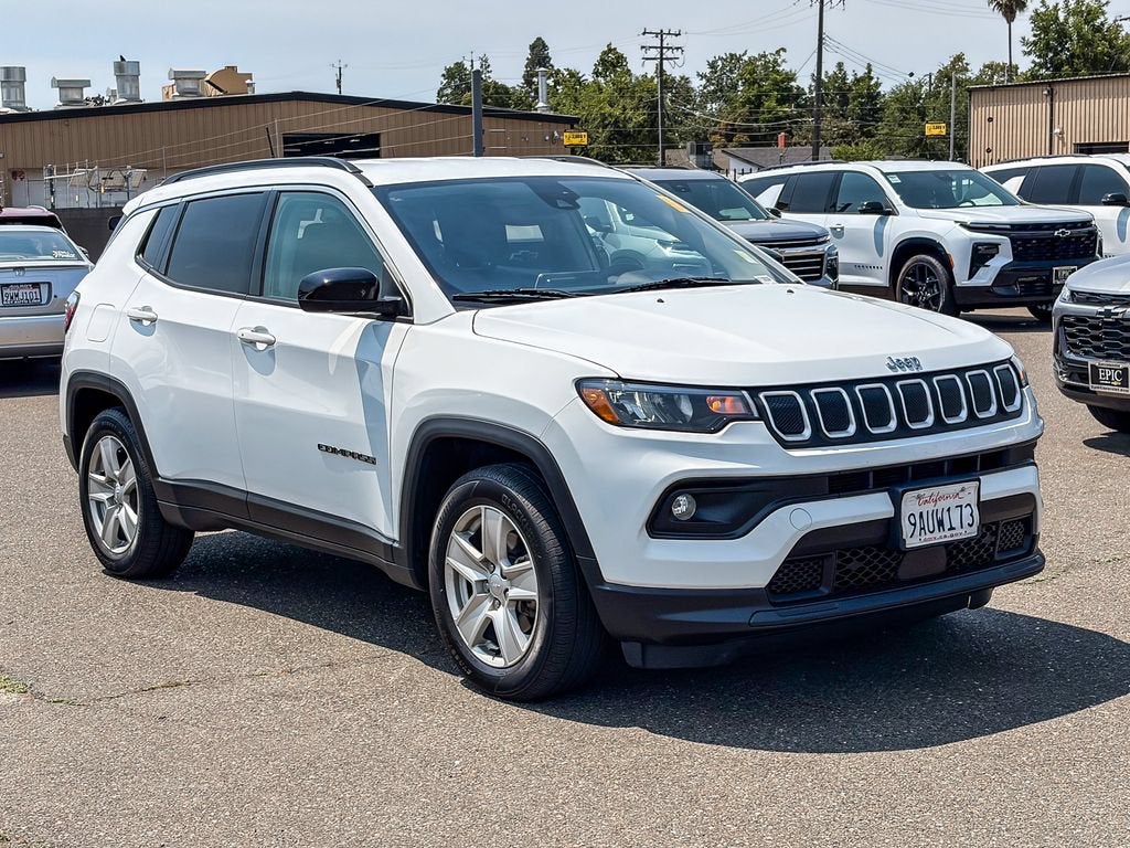 2022 Jeep Compass Latitude FWD
