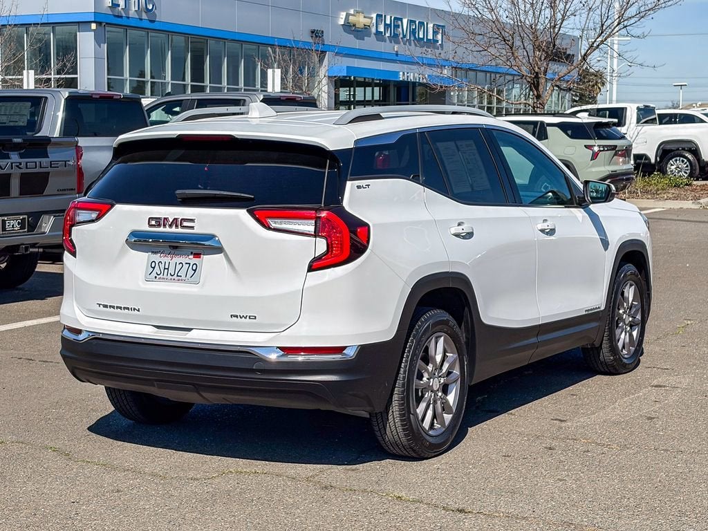 2023 GMC Terrain SLT