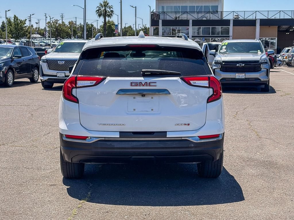 2023 GMC Terrain AT4