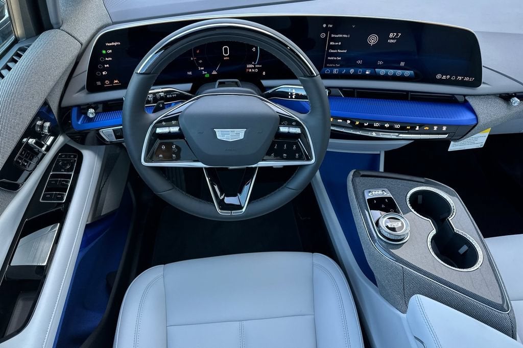 2027 Cadillac OPTIQ Luxury