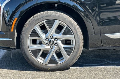 2027 Cadillac OPTIQ Luxury