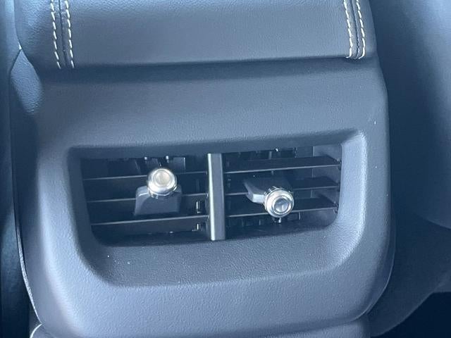 2025 Cadillac OPTIQ Luxury 1