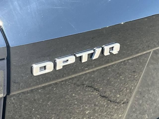 2025 Cadillac OPTIQ Luxury 1