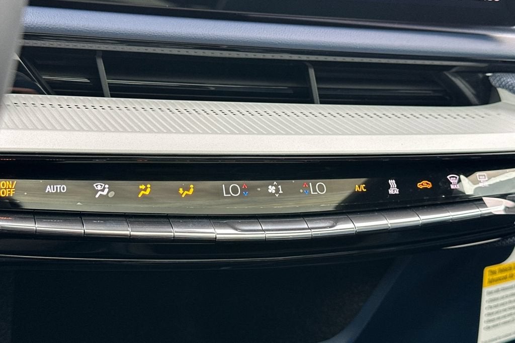 2027 Cadillac OPTIQ Premium Luxury