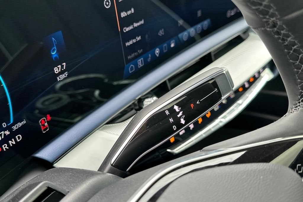 2027 Cadillac OPTIQ Premium Luxury