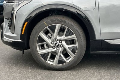 2027 Cadillac OPTIQ Premium Luxury