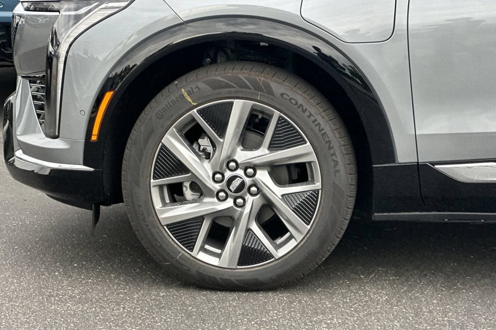 2027 Cadillac OPTIQ Premium Luxury