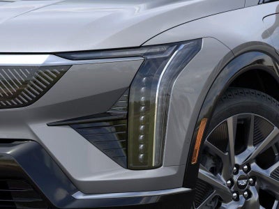 2025 Cadillac OPTIQ Luxury 2