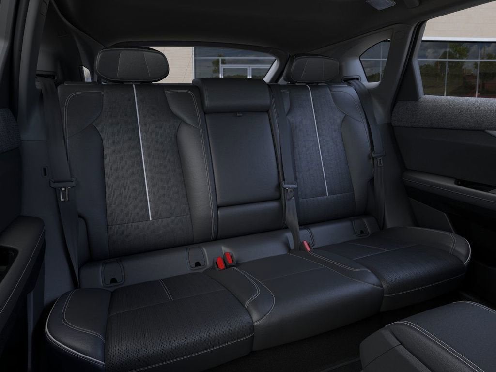 2025 Cadillac OPTIQ Luxury 2