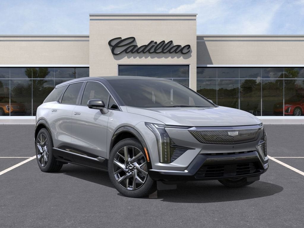 2025 Cadillac OPTIQ Luxury 2