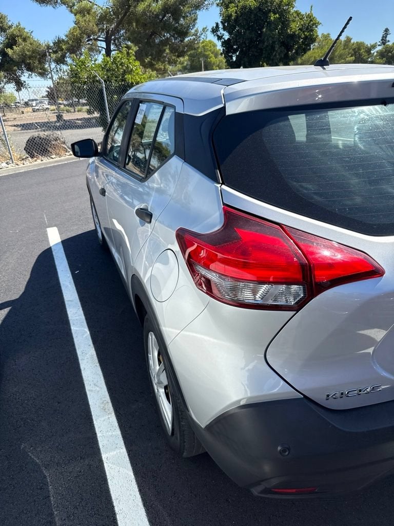 2020 Nissan Kicks S Xtronic CVT