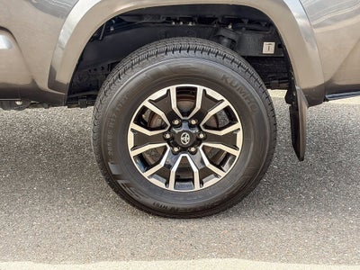 2022 Toyota Tacoma 4WD SR5