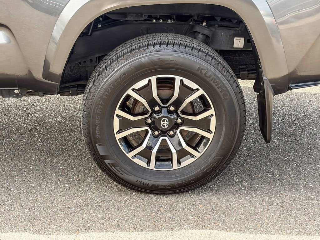 2022 Toyota Tacoma 4WD SR5