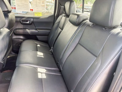 2022 Toyota Tacoma 4WD SR5