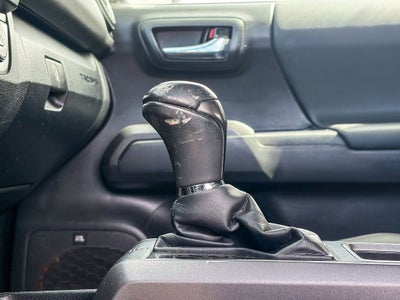 2022 Toyota Tacoma 4WD SR5