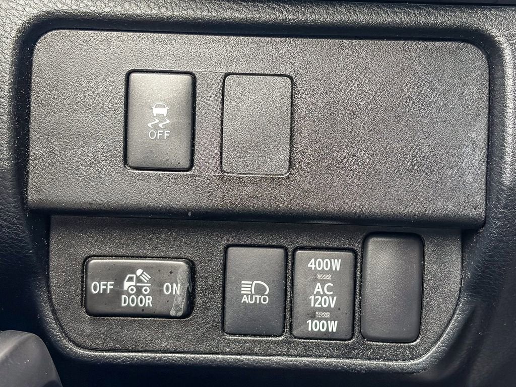 2022 Toyota Tacoma 4WD SR5