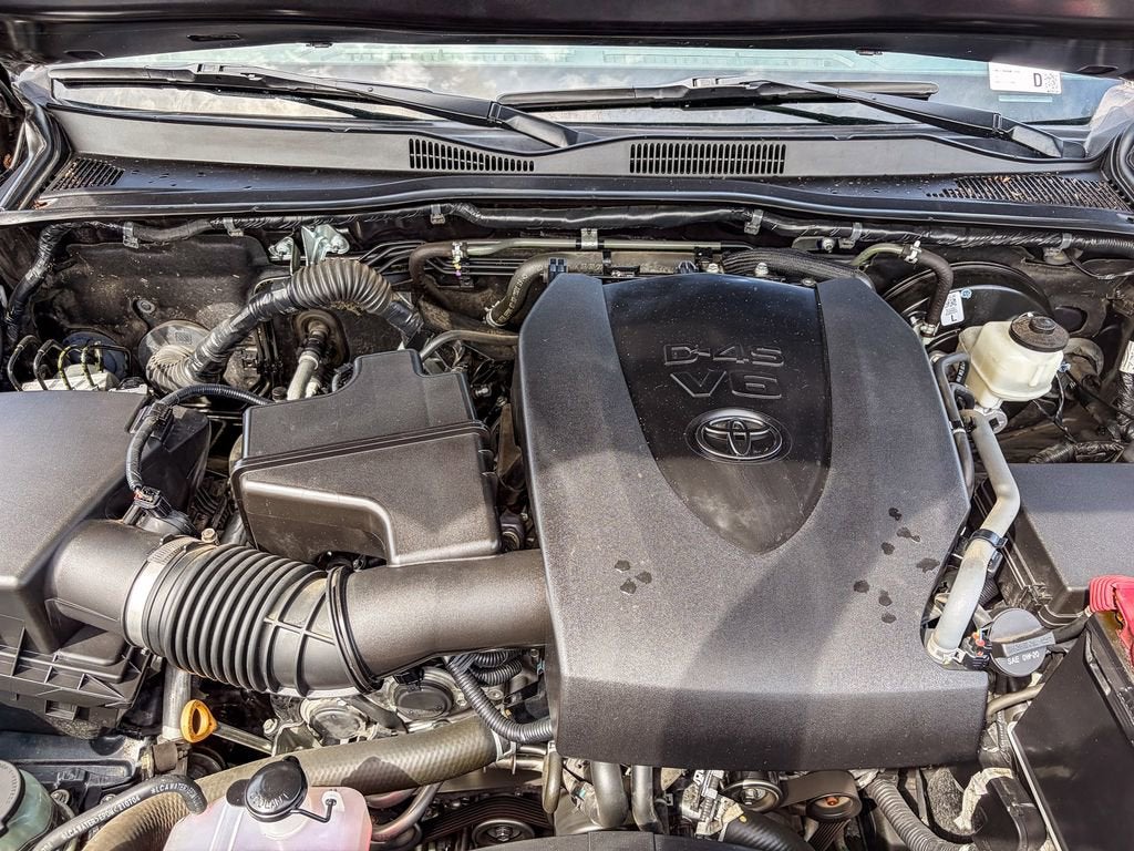 2022 Toyota Tacoma 4WD SR5