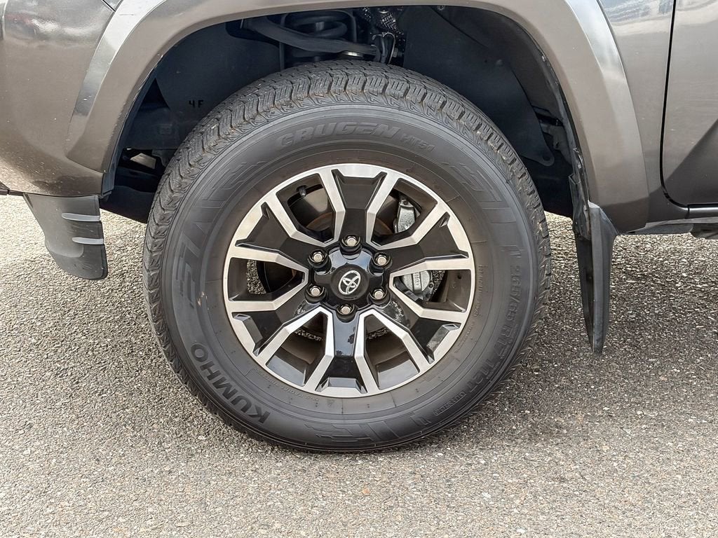 2022 Toyota Tacoma 4WD SR5