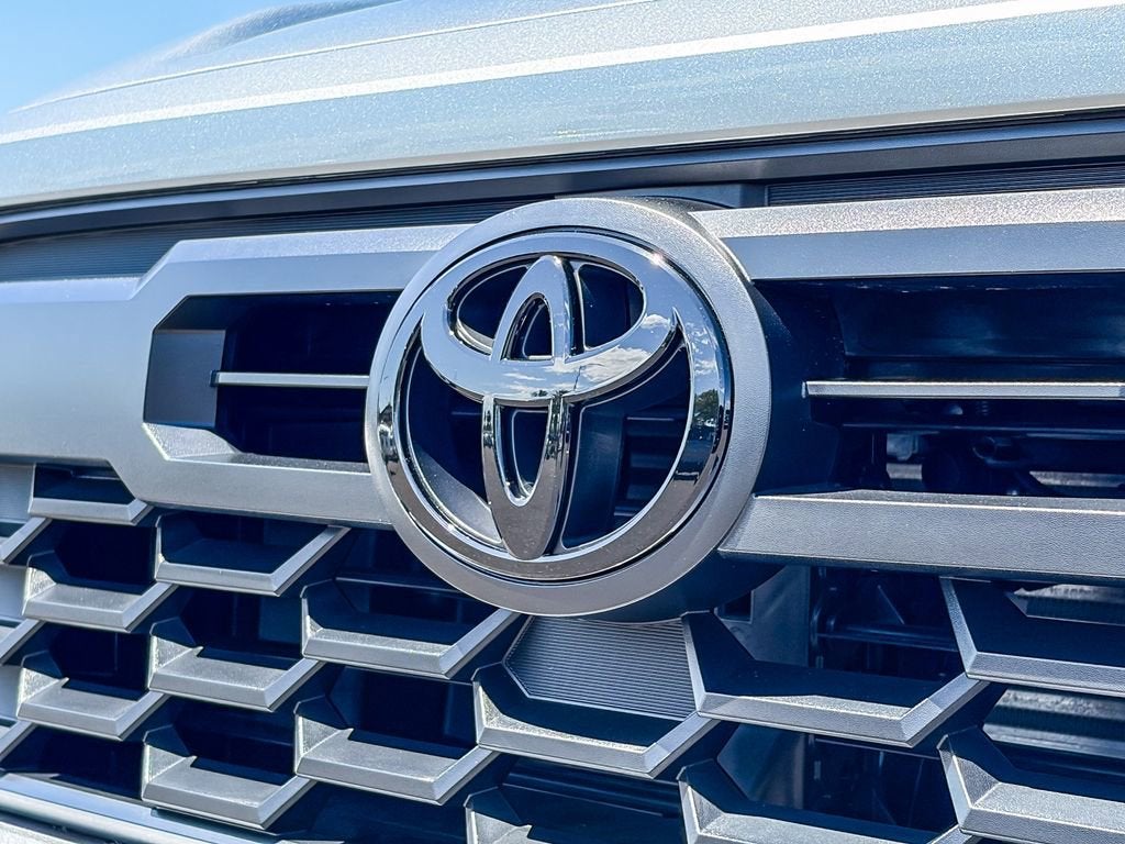 2026 Toyota Tacoma 4WD SR5