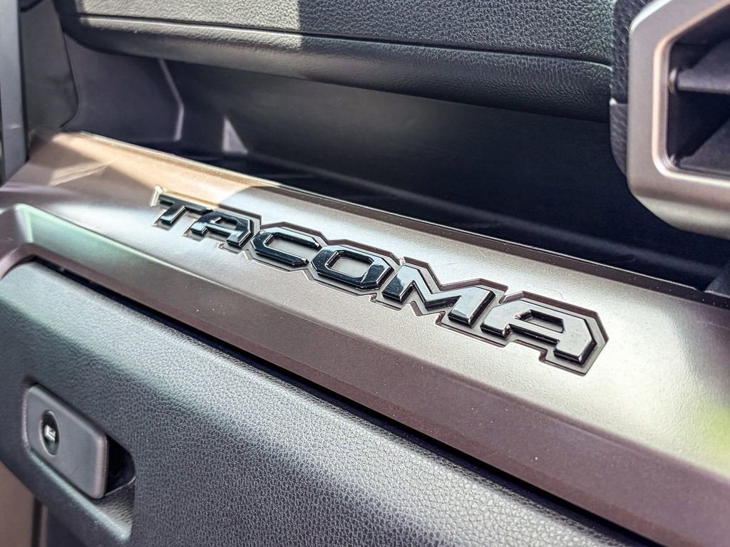 2024 Toyota Tacoma 4WD SR5