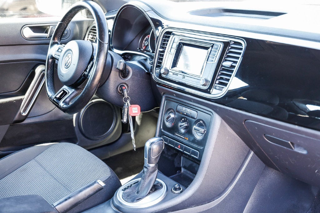 2018 Volkswagen Beetle 2.0T S