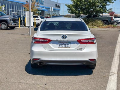 2018 Toyota Camry Hybrid LE