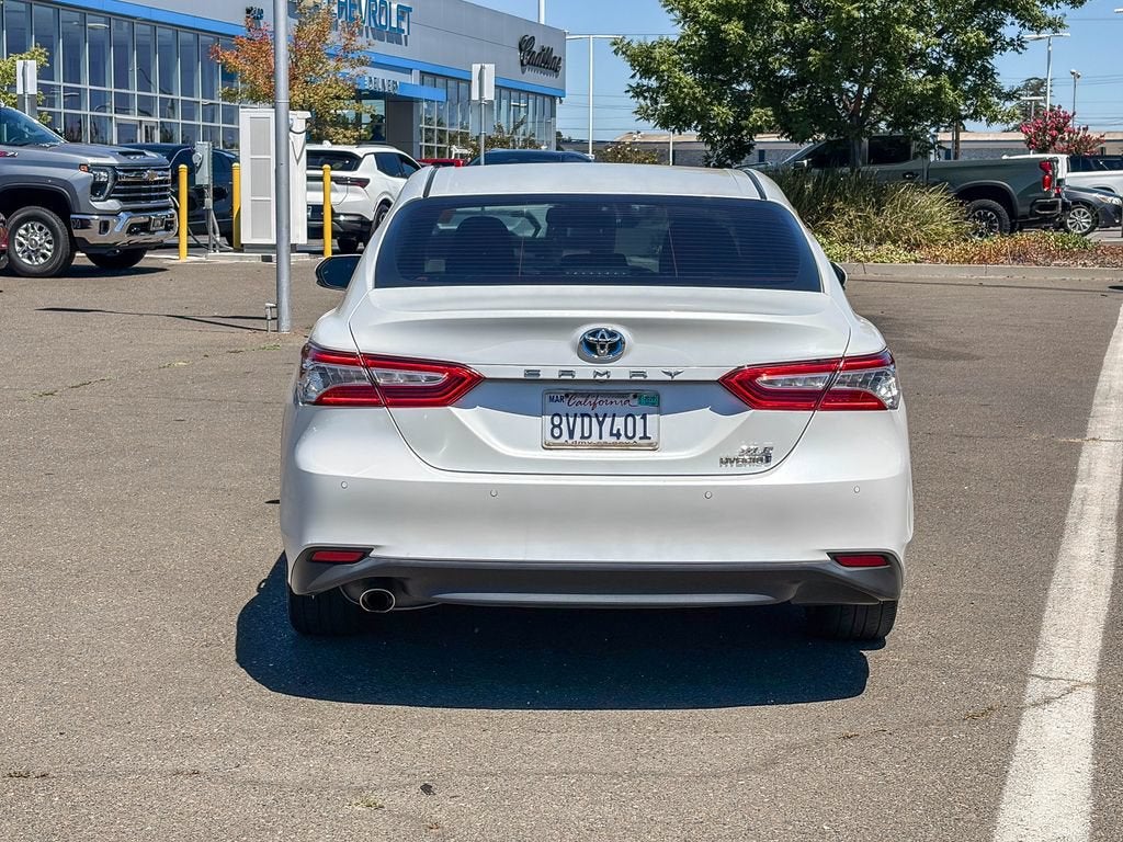 2018 Toyota Camry Hybrid LE