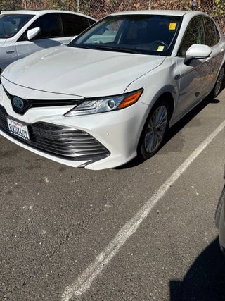 2018 Toyota Camry Hybrid LE