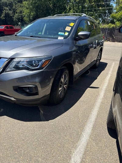 2020 Nissan Pathfinder S 2WD