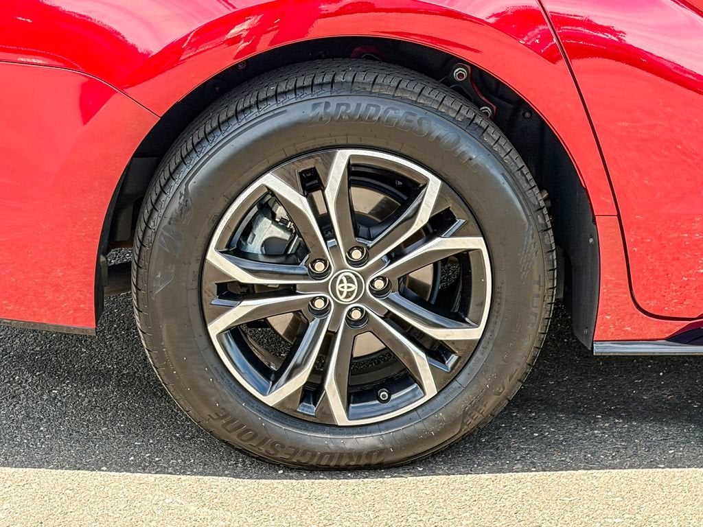 2025 Toyota Sienna Platinum