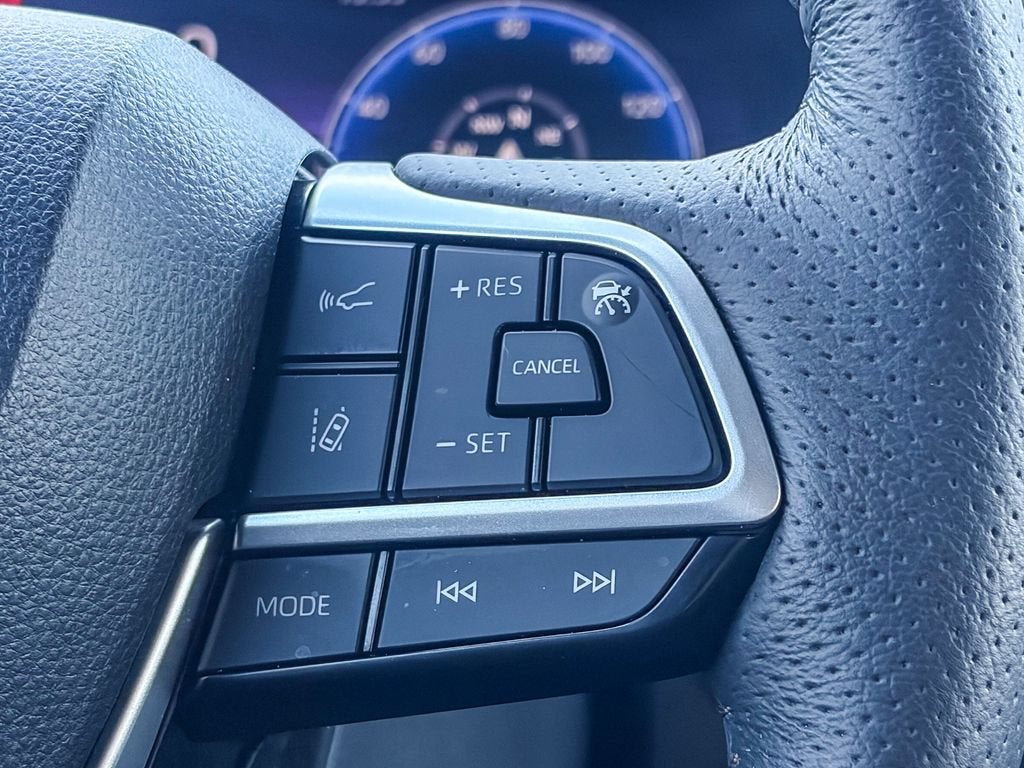 2025 Toyota Sienna Platinum