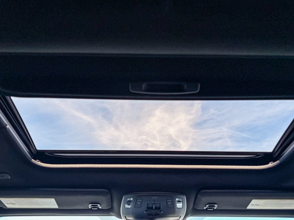 2025 Toyota Sienna Platinum